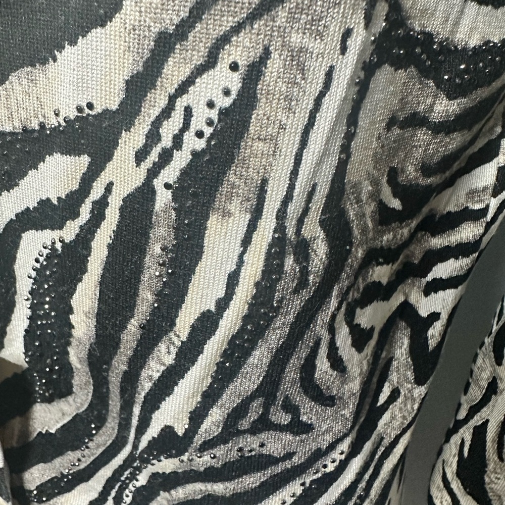 Chico's 1 Animal Print Silk Blend Cardigan Sweater Medium - Picture 5 of 7